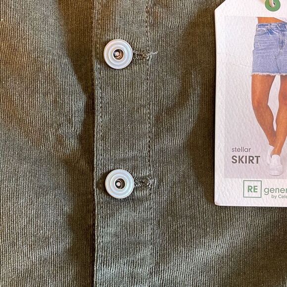 RE Generation By Celebrity Pink Steller Skirt Mini Corduroy Button Size 9/29Oliv - Picture 3 of 8